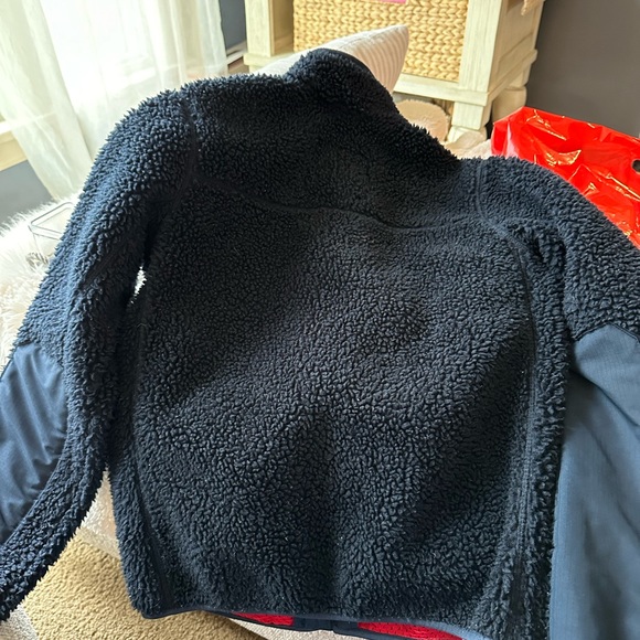 Boys zip up fleece coat - Picture 2 of 4